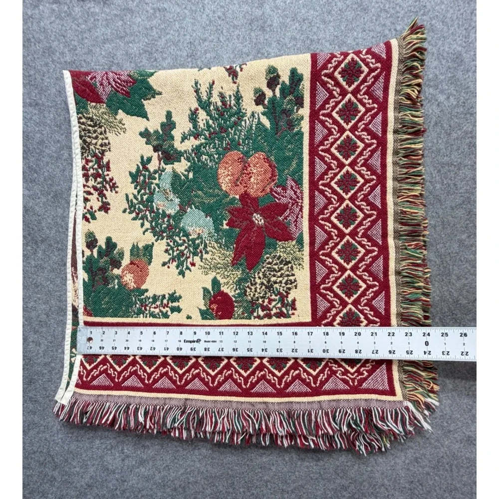 Vintage Goodwin Weavers Christmas Poinsettia Woven Tapestry Tree Skirt USA 90s